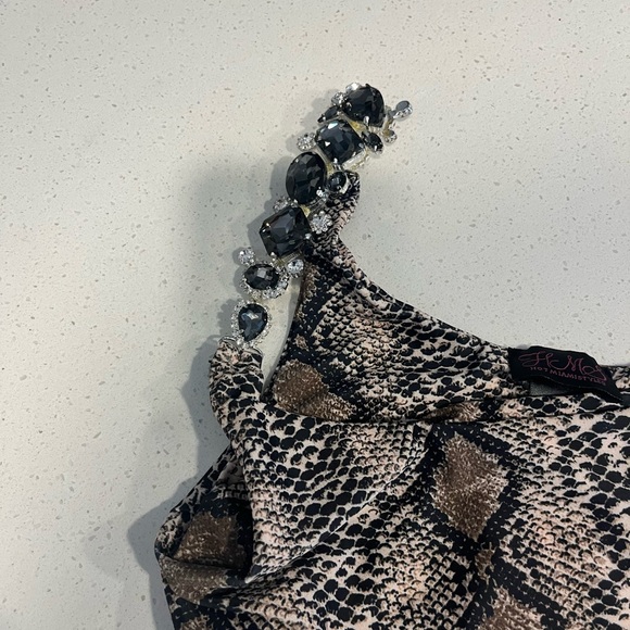 Hot Miami Styles BROWN SNAKE PRINT ONE SHOULDER JEWELED SCRUNCH BUTT BIKINI  S - Picture 5 of 6